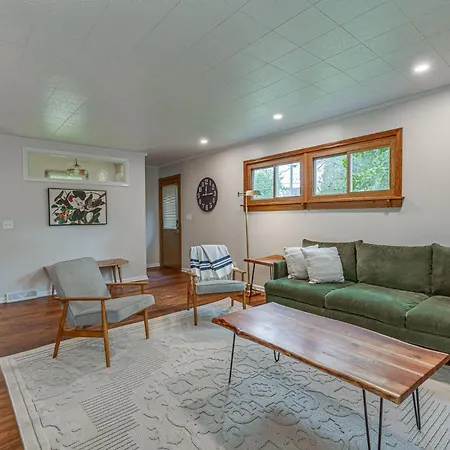 Beautiful 3Br Home Near Lake Mi